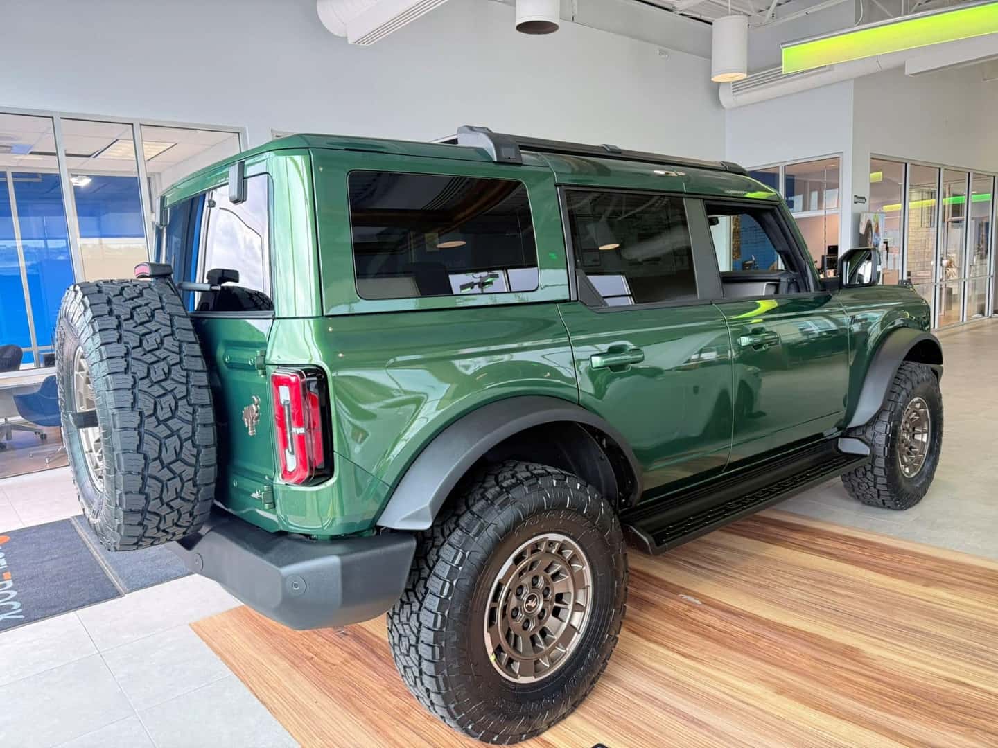 2025 Ford Bronco Sinister Bronze