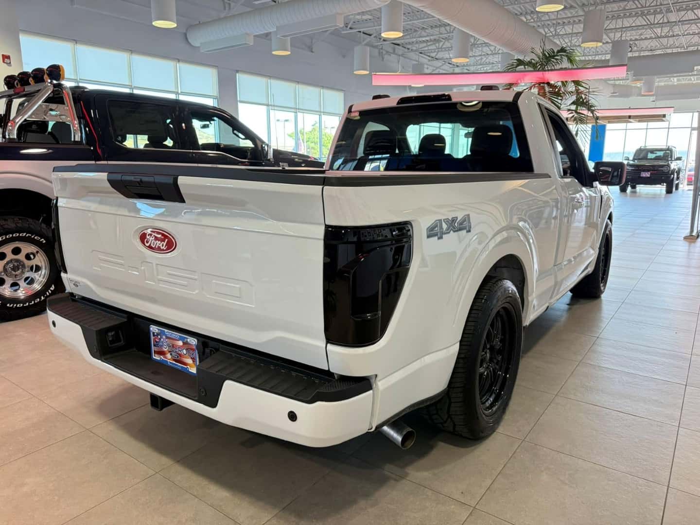 2025 Ford F-150 Single Cab 5.0 