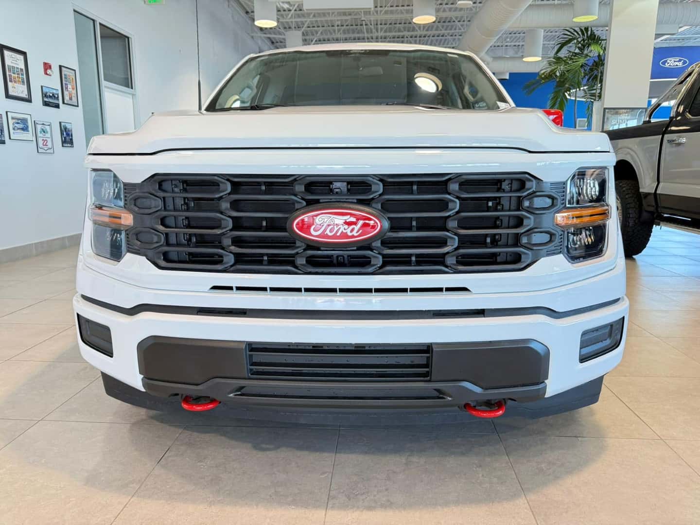 2025 Ford F-150 Single Cab 5.0 