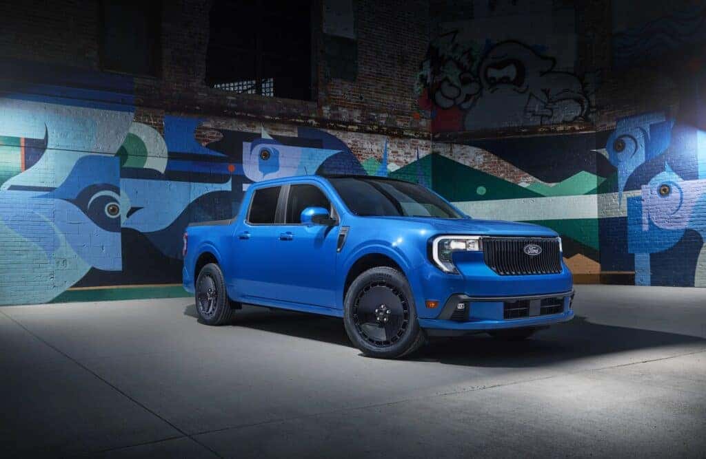 2025 Ford Maverick Lobo Front Side View