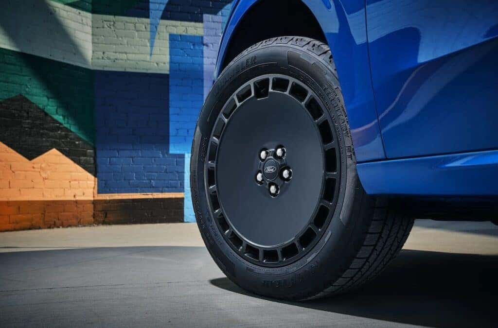 2025 Ford Maverick Lobo Tire Detail