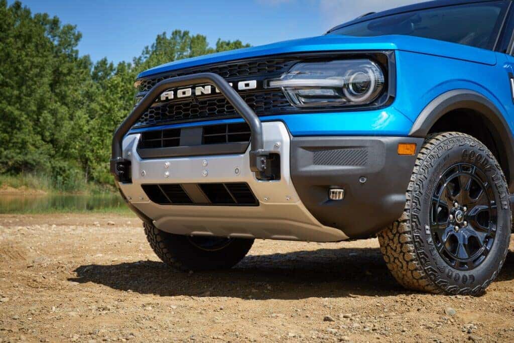 Velocity Blue 2025 Ford Bronco Sport grille and wheel
