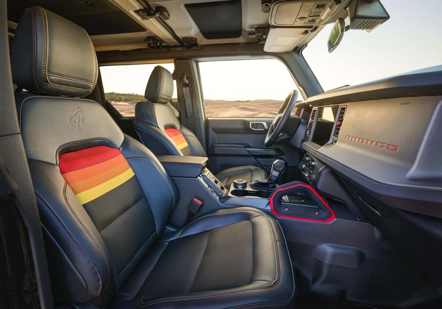 2025 Ford Bronco front row seats