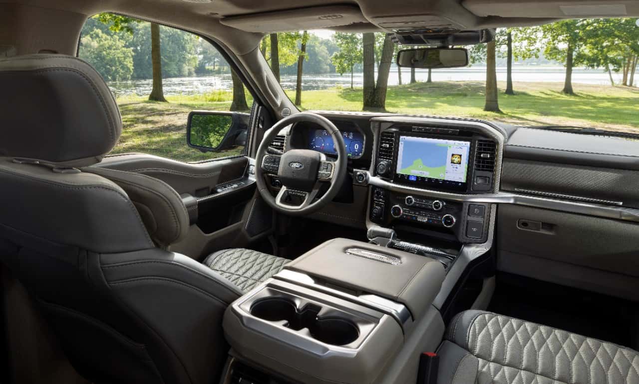 2025 Ford F-150 Platinum Interior Dash and Cabin View