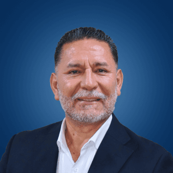 Luis Salazar