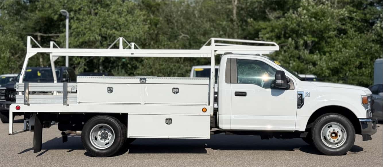 Pre-Owned Uplifted Truck