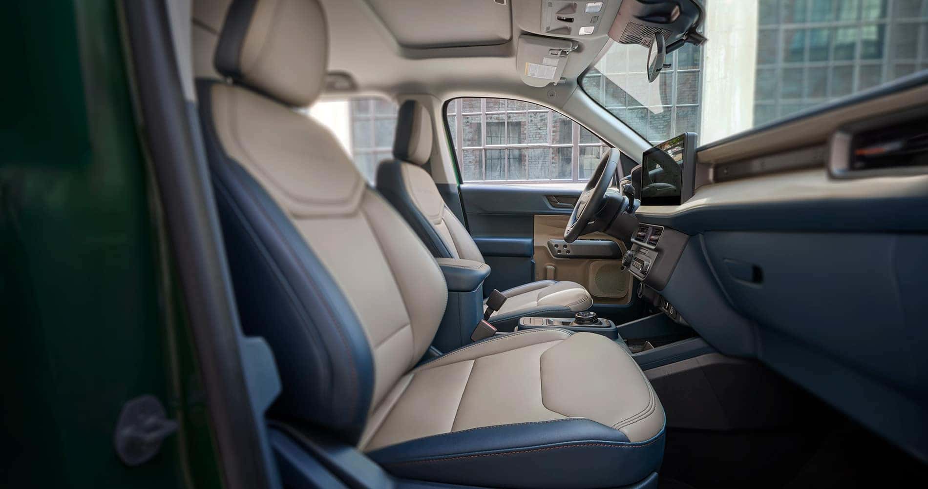 2025-Ford-Maverick-Lariat-interior-view-from-the-front-passenger-seat-looking-in