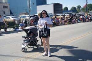 Jeff Belzer employees walking in Dozinky Days parade