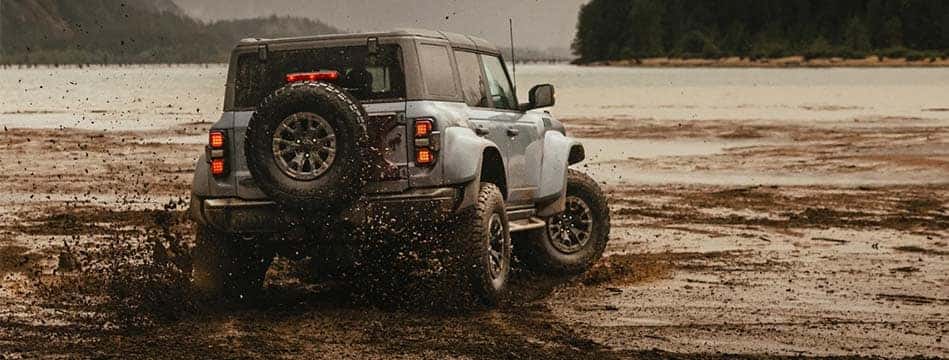 Off-Roading-Bronco