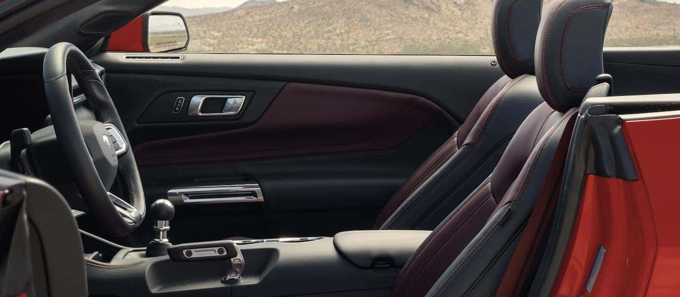 2025-ford-mustang-interior