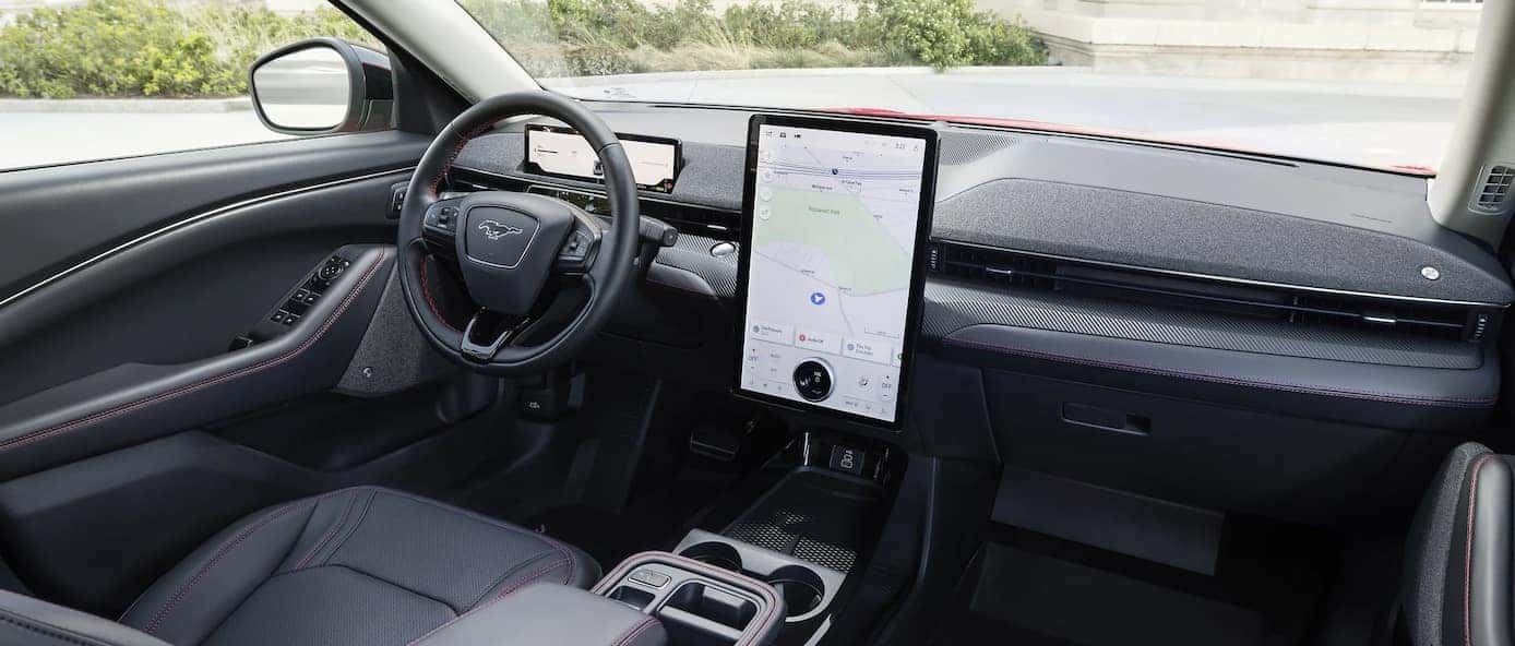 mustang-mach-e-interior-and-technology