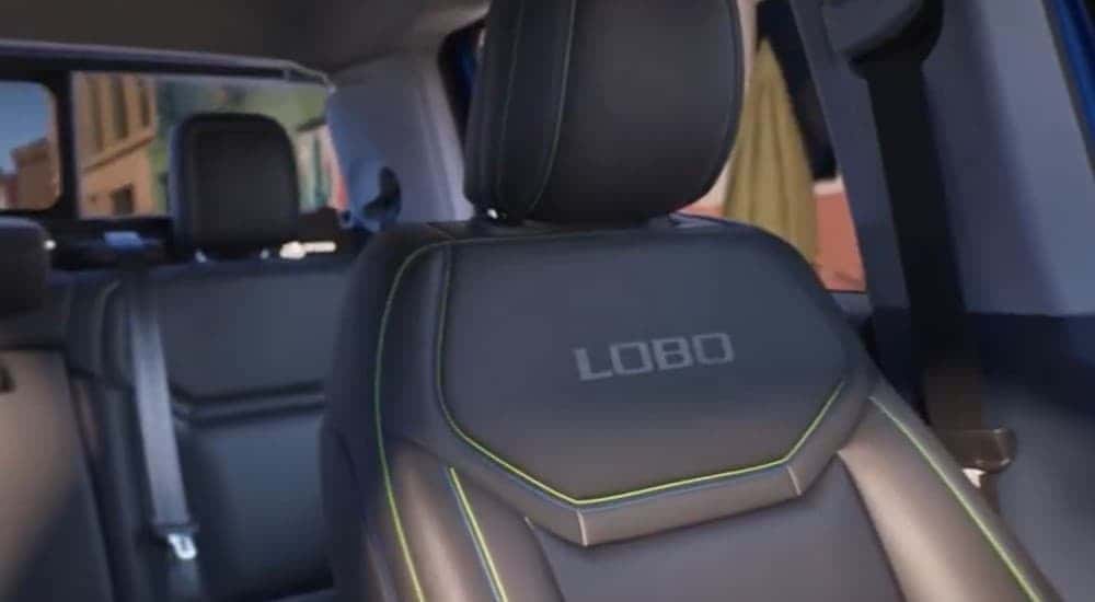 The gray interior in a 2025 Ford Maverick Lobo.