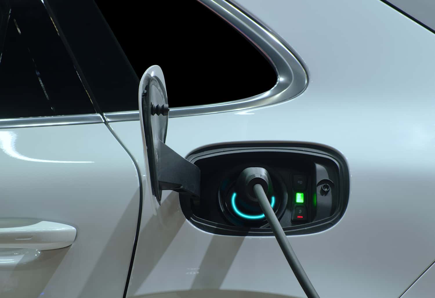 Electric Car Dealer near Me