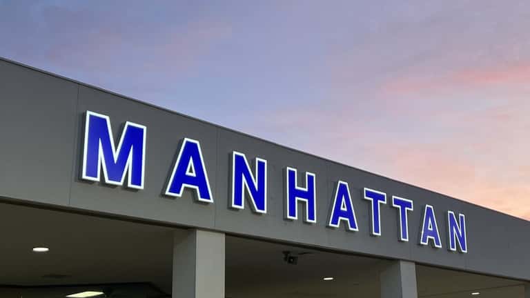 1ManhattanFordExterior2026