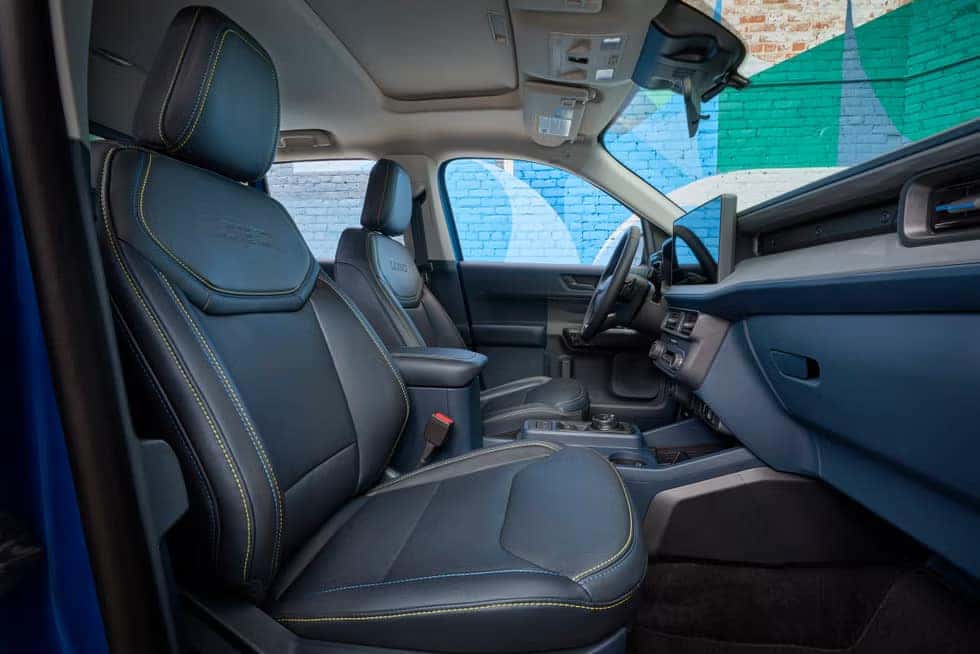 Interior Ford Maverick Lobo