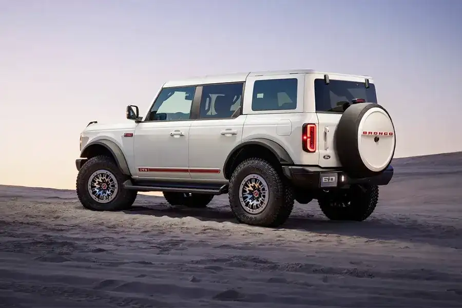 2026 Ford Bronco 60th Anv Ed - Ext01