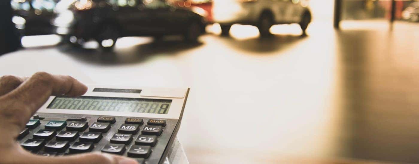 Payment calculation at a dealer.