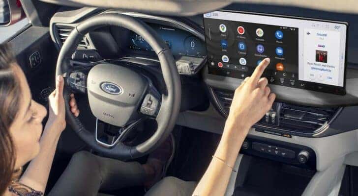 The Six Reasons Why Avon Drivers Should Consider a Ford Escape