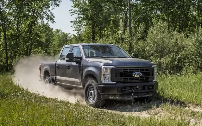 2025 F-250 Driving on Gravel road
