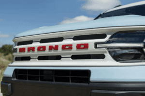 2024 Ford Bronco Heritage Edition front end grill.