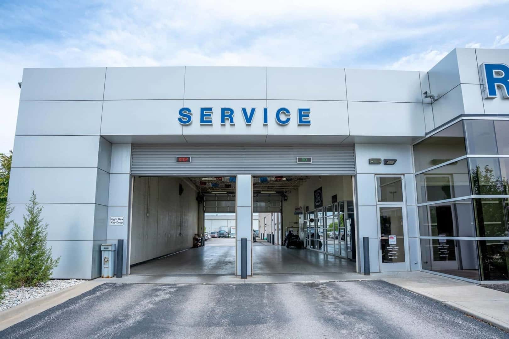 Airport Car Services Overland Park www.robsightford.com