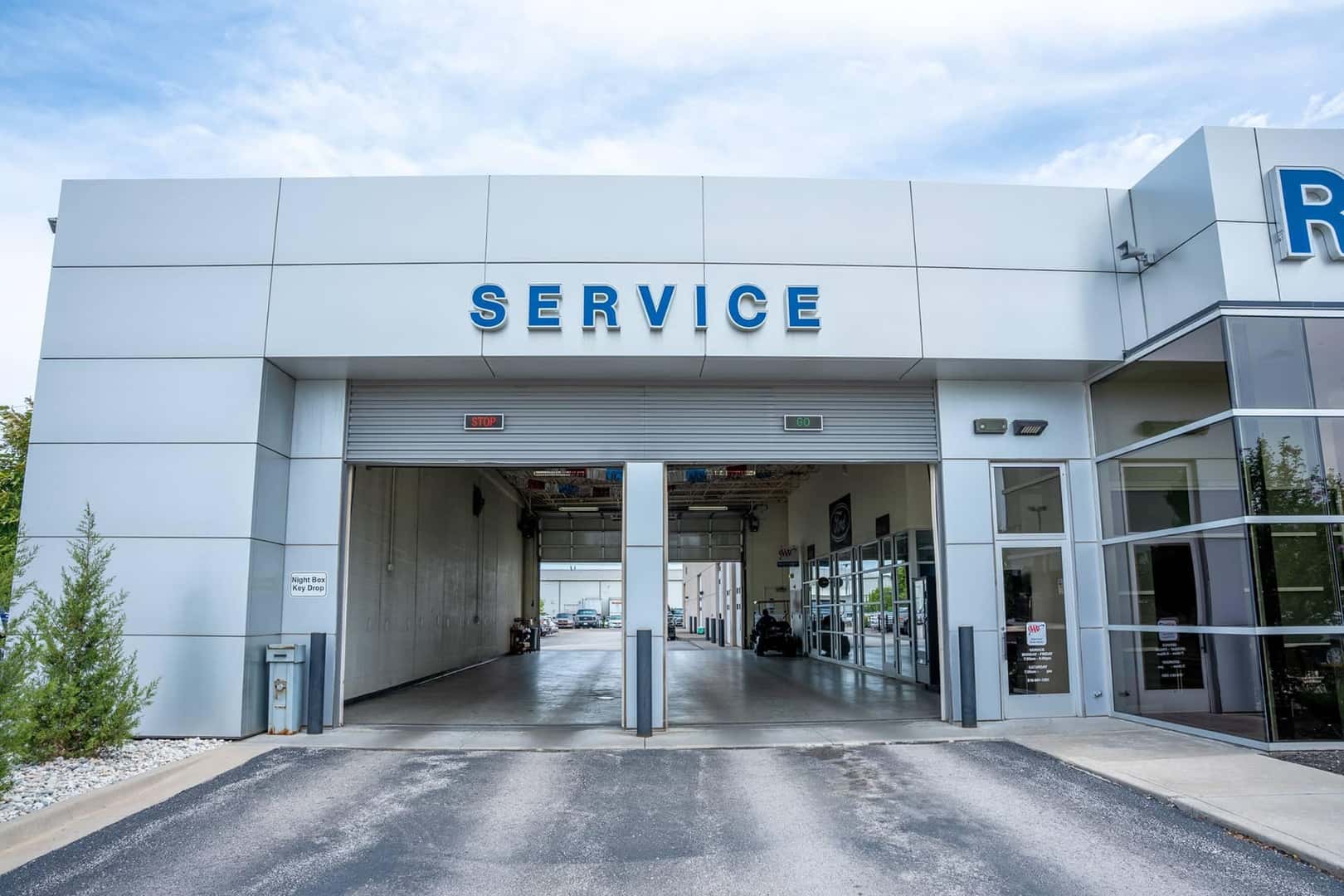 Service bay at Rob Sight Ford