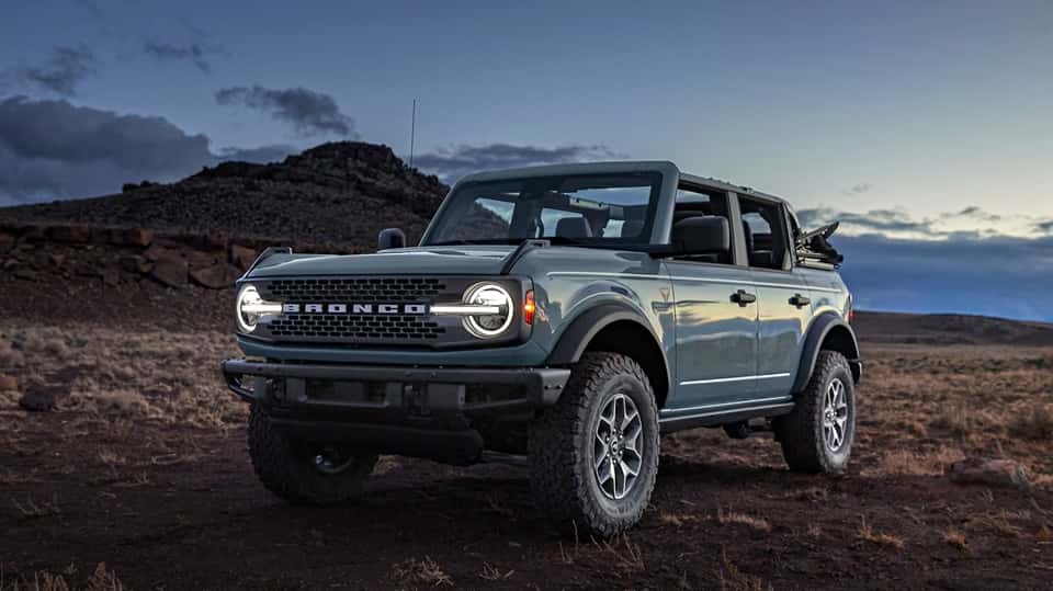 2024 Ford Bronco 4X4 Badlands 