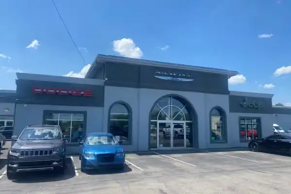 Valley-Motor-City-of-the-Falls-Dealership-Outside-Shot