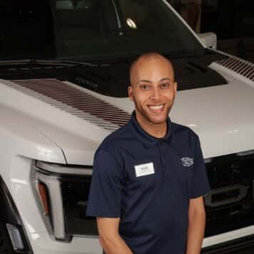 Damian  Sisk